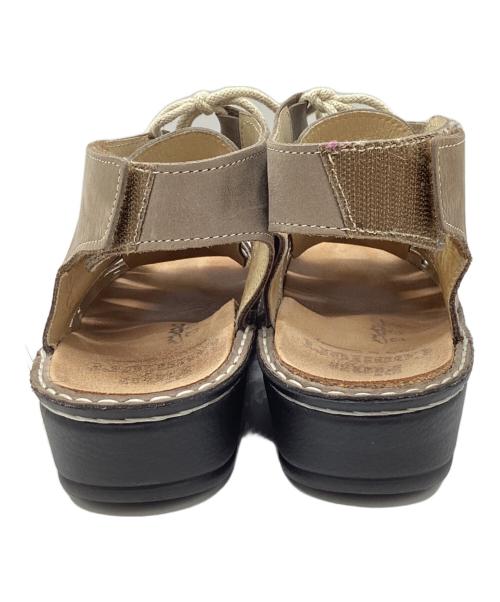 Finn Comfort（フィンコンフォート）Finn Comfort (フィンコンフォート) MALAGA/レザーサンダル ブラウン サイズ:38Dの古着・服飾アイテム