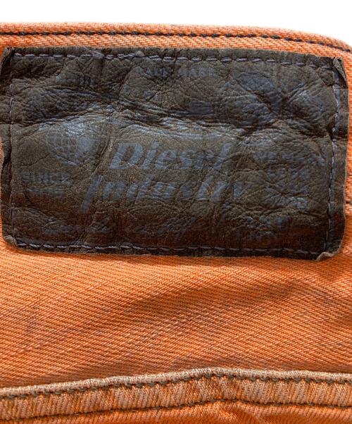 DIESEL（ディーゼル）DIESEL (ディーゼル) ダメージ加工スキニーデニムパンツ オレンジ サイズ:32の古着・服飾アイテム