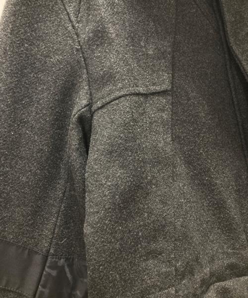 ARMANI EXCHANGE（アルマーニ エクスチェンジ）ARMANI EXCHANGE (アルマーニ エクスチェンジ) ナイロン切替フーデッドコート グレー サイズ:Mの古着・服飾アイテム