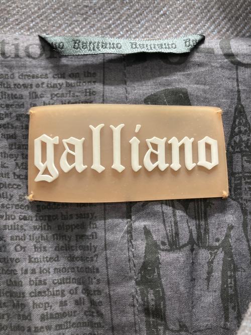 GALLIANO（ガリアーノ）GALLIANO (ガリアーノ) ニュースペーパーライナーロングコート グレー サイズ:34の古着・服飾アイテム