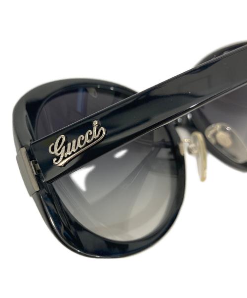 GUCCI（グッチ）GUCCI (グッチ) メタルロゴサングラス ブラックの古着・服飾アイテム