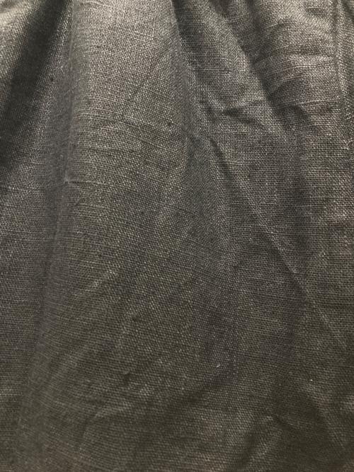 fog linen work（フォグリネンワーク）fog linen work (フォグリネンワーク) テーパードイージーパンツ ブラック サイズ:記載無しの古着・服飾アイテム