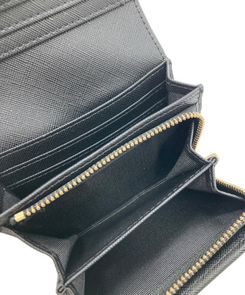 RANDA（ランダ）RANDA (ランダ) モノグラムリボン2つ折り財布 ブラックの古着・服飾アイテム