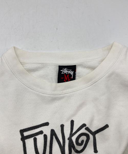 stussy（ステューシー）stussy (ステューシー) プリントスウェット/ funky fresh gear ホワイト サイズ:Mの古着・服飾アイテム