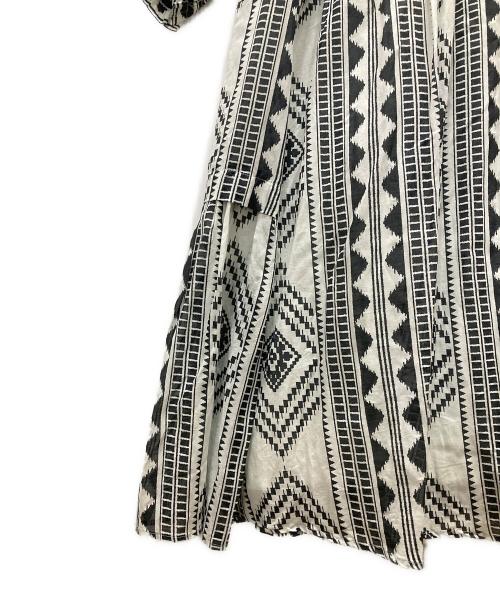 JOURNAL STANDARD（ジャーナルスタンダード）JOURNAL STANDARD (ジャーナルスタンダード) オリエンタルプリントロングワンピース ライトグレー サイズ:Fの古着・服飾アイテム