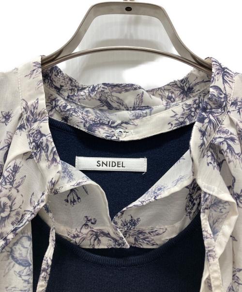 Snidel（スナイデル）Snidel (スナイデル) ケープデザインニットドッキングワンピース ベージュ サイズ:Sの古着・服飾アイテム