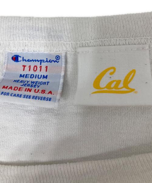 Champion（チャンピオン）Champion (チャンピオン) Cal (カル) カレッジプリントTシャツ/Cal / カリフォルニア州立大学 ホワイト サイズ:Mの古着・服飾アイテム