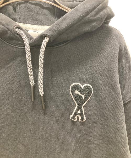 AMI Alexandre Mattiussi（アミアレクサンドルマテュッシ）AMI Alexandre Mattiussi (アミアレクサンドルマテュッシ) PUMA (プーマ) コラボロゴパーカー ブラック サイズ:Mの古着・服飾アイテム