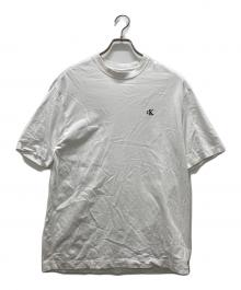 Calvin Klein（カルバンクライン）の古着「ロゴ刺繍Tシャツ」｜ホワイト