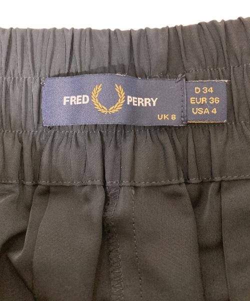 FRED PERRY（フレッドペリー）FRED PERRY (フレッドペリー) knitted trim pleated skirt ネイビー サイズ:UK8の古着・服飾アイテム