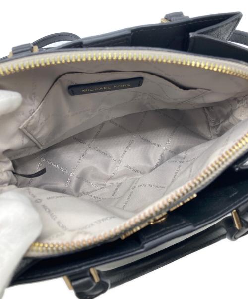 MICHAEL KORS（マイケルコース）MICHAEL KORS (マイケルコース) ショルダーバッグ ブラックの古着・服飾アイテム