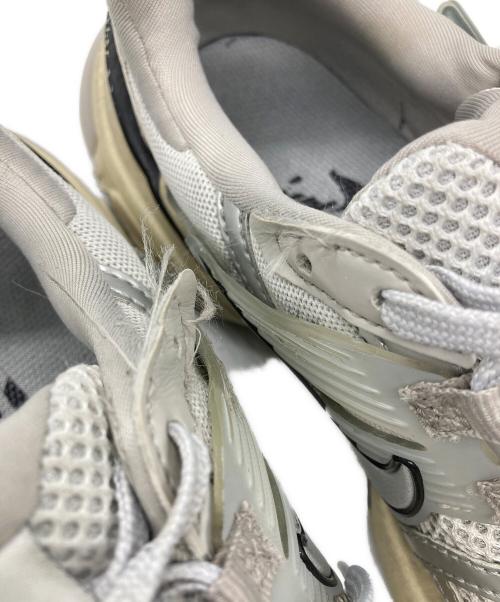 NIKE（ナイキ）NIKE (ナイキ) W V2K RUN SUMMIT シルバー サイズ:24.5の古着・服飾アイテム