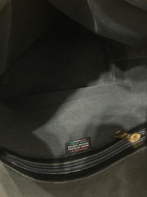 IL BISONTE（イル ビゾンテ）IL BISONTE (イル ビゾンテ) レザーショルダーバッグ ブラックの古着・服飾アイテム