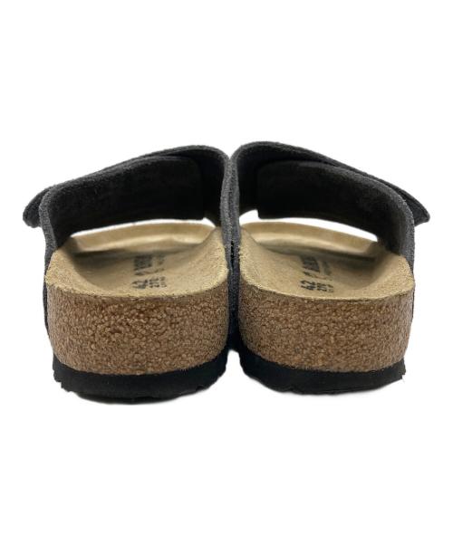 BIRKENSTOCK（ビルケンシュトック）BIRKENSTOCK (ビルケンシュトック) Solana / ソラナ スエードサンダル グレー サイズ:270の古着・服飾アイテム