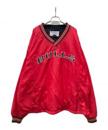 Champion（チャンピオン）の古着「NBA 古着 ナイロンプルオーバー/シカゴブルズ」｜レッド