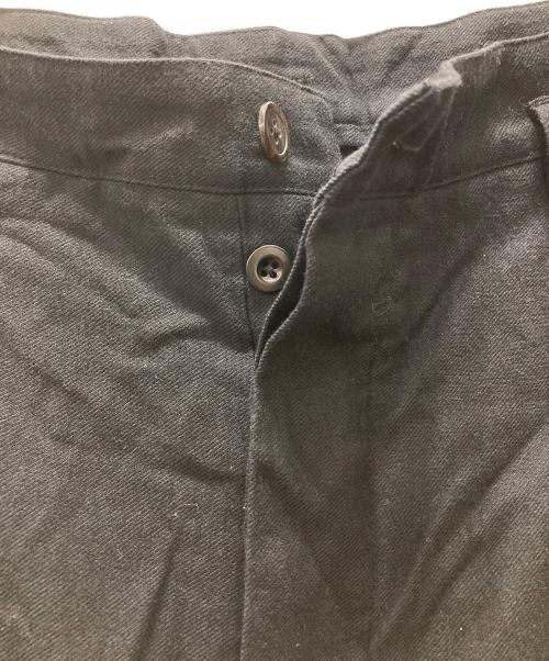 ANN DEMEULEMEESTER（アンドゥムルメステール）ANN DEMEULEMEESTER (アンドゥムルメステール) タックパンツ ブラック サイズ:XXSの古着・服飾アイテム