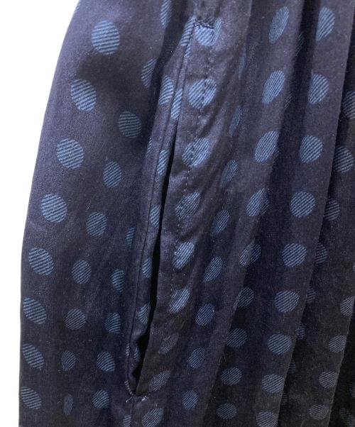 COMME des GARCONS COMME des GARCONS（コムデギャルソン コムデギャルソン）COMME des GARCONS COMME des GARCONS (コムデギャルソン コムデギャルソン) ドット柄前開きノースリーブワンピース ネイビー サイズ:XSの古着・服飾アイテム