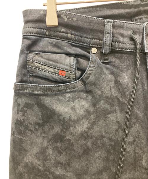 DIESEL（ディーゼル）DIESEL (ディーゼル) ジョグジーンズ/THOMMER CB-NE グレー サイズ:W30の古着・服飾アイテム