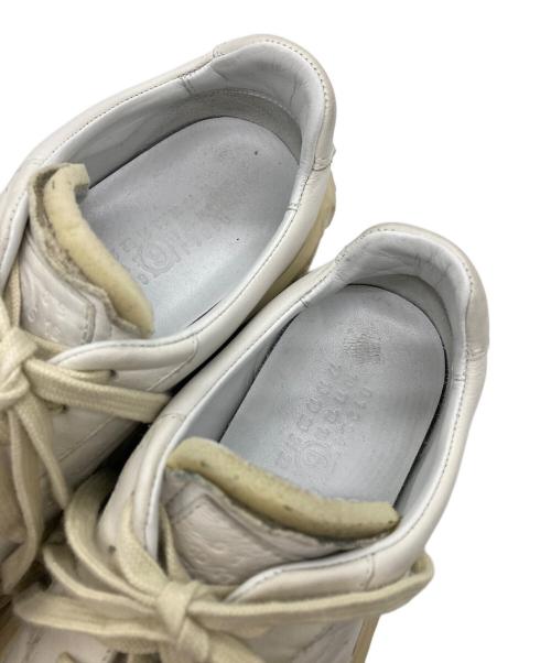 MM6 Maison Margiela（エムエムシックスメゾンマルジェラ）MM6 Maison Margiela (エムエムシックスメゾンマルジェラ) GAMBETTAチャンキースニーカー ホワイト サイズ:36　1/2の古着・服飾アイテム