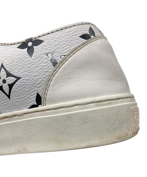 LOUIS VUITTON（ルイ ヴィトン）LOUIS VUITTON (ルイ ヴィトン) タトゥーライン モノグラム レザー スニーカー ホワイト サイズ:5　1/2の古着・服飾アイテム