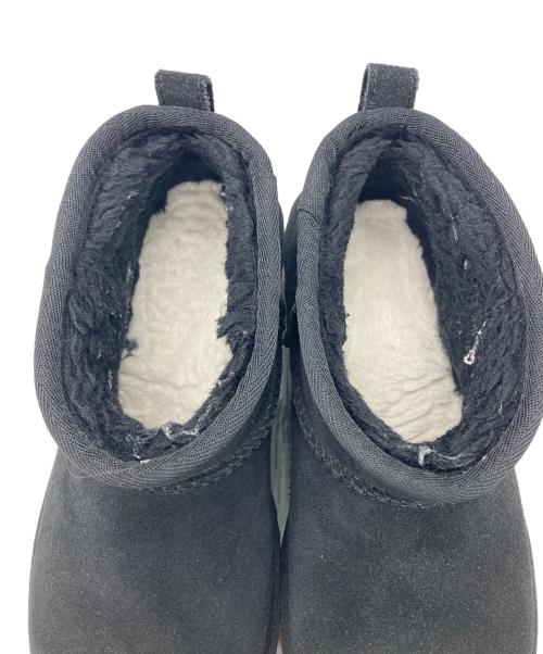 UGG（アグ）UGG (アグ) Classic Ultra Mini Platform ブラック サイズ:24の古着・服飾アイテム