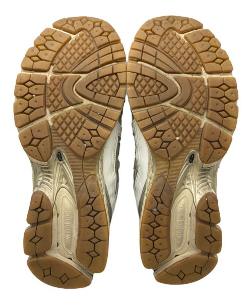 NEW BALANCE（ニューバランス）NEW BALANCE (ニューバランス) ローカットスニーカー ベージュ サイズ:28.5の古着・服飾アイテム