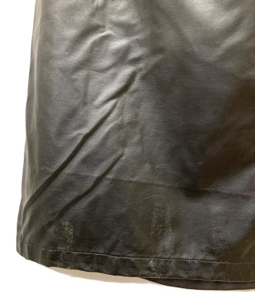 MM6 Maison Margiela（エムエムシックスメゾンマルジェラ）MM6 Maison Margiela (エムエムシックスメゾンマルジェラ) フェイクレザーパンツ ブラック サイズ:44の古着・服飾アイテム