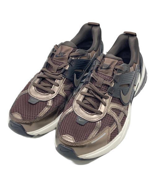 NIKE（ナイキ）NIKE (ナイキ) V2K ラン V2K RUN / ローカットスニーカー ブラウン サイズ:28の古着・服飾アイテム