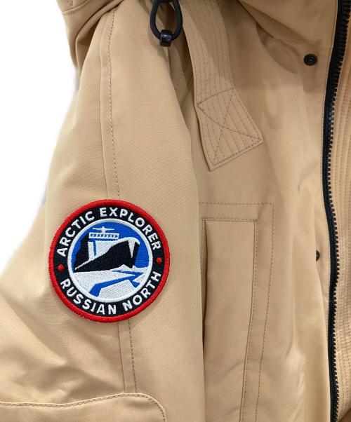 ARCTIC EXPLORER（アークティックエクスプローラー）ARCTIC EXPLORER (アークティックエクスプローラー) CHILL DOWN JACKET/ダウンジャケット ベージュ サイズ:Sの古着・服飾アイテム