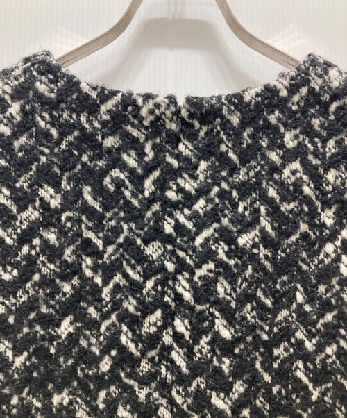 ADORE（アドーア）ADORE (アドーア) ヘリンボーンツイードノースリーブワンピース ブラック サイズ:38の古着・服飾アイテム