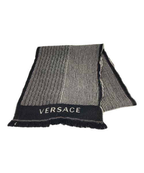 VERSACE（ヴェルサーチ）VERSACE (ヴェルサーチ) マフラー グレーの古着・服飾アイテム