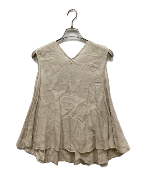 23区（ニジュウサンク）23区 (ニジュウサンク) リネンノースリーブブラウス ベージュ サイズ:32 未使用品の古着・服飾アイテム