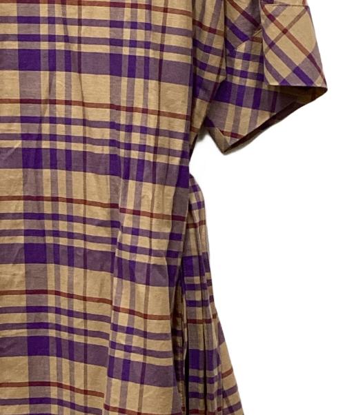 BEAUTY&YOUTH（ビューティーアンドユース）BEAUTY&YOUTH (ビューティーアンドユース) チェックバックオープンベルトワンピース ベージュ サイズ:Mの古着・服飾アイテム