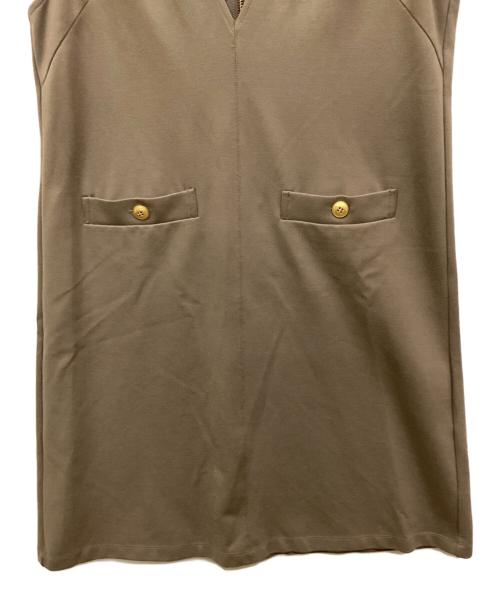 BLUE LABEL CRESTBRIDGE（ブルーレーベルクレストブリッジ）BLUE LABEL CRESTBRIDGE (ブルーレーベルクレストブリッジ) ノースリーブワンピース ベージュ サイズ:38の古着・服飾アイテム