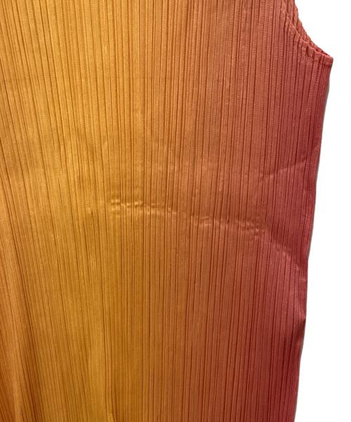 PLEATS PLEASE（プリーツプリーズ）PLEATS PLEASE (プリーツプリーズ) ノースリーブブラウス オレンジ サイズ:FREEの古着・服飾アイテム