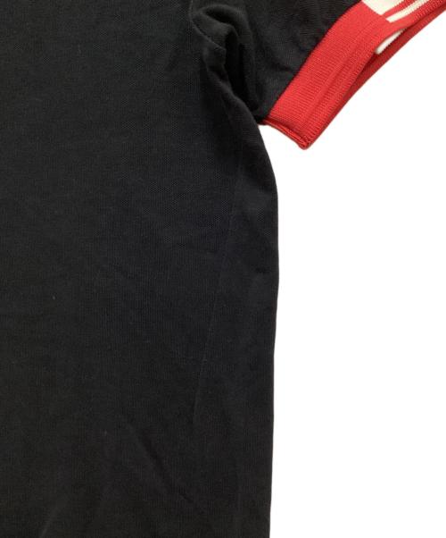 FRED PERRY（フレッドペリー）FRED PERRY (フレッドペリー) RAF SIMONS (ラフシモンズ) リブラインポロシャツ ブラック×レッド サイズ:38の古着・服飾アイテム