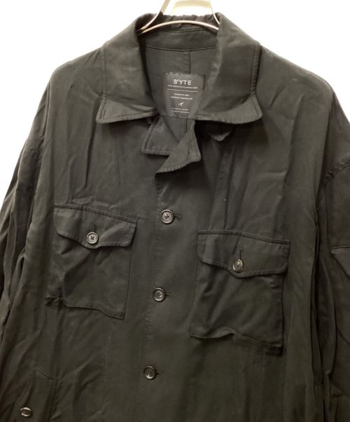 s'yte（サイト）s'yte (サイト) BIO-WASH LYOCELL TWILL OVERSIZE MILITARY COAT/リヨセルオーバーコート ブラック サイズ:3の古着・服飾アイテム