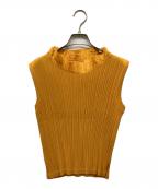 ISSEY MIYAKE WHITE LABELイッセイミヤケホワイトレーベル）の古着「ノースリーブブラウス」｜イエロー