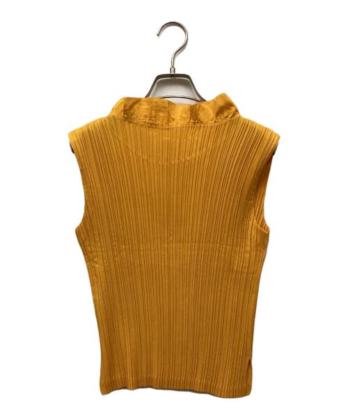 ISSEY MIYAKE WHITE LABEL（イッセイミヤケホワイトレーベル）ISSEY MIYAKE WHITE LABEL (イッセイミヤケホワイトレーベル) ノースリーブブラウス イエロー サイズ:２の古着・服飾アイテム