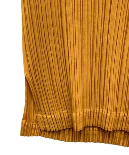 ISSEY MIYAKE WHITE LABEL（イッセイミヤケホワイトレーベル）ISSEY MIYAKE WHITE LABEL (イッセイミヤケホワイトレーベル) ノースリーブブラウス イエロー サイズ:２の古着・服飾アイテム