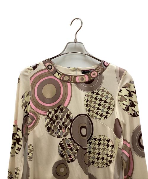 LEONARD（レオナール）LEONARD (レオナール) 総柄ブラウス ベージュ サイズ:Lの古着・服飾アイテム