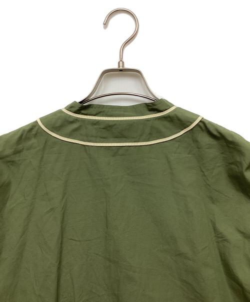 SOFTHYPHEN（ソフトハイフン）SOFTHYPHEN (ソフトハイフン) ベースボールシャツ グリーン サイズ:04の古着・服飾アイテム