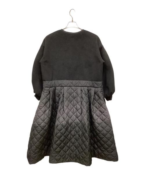 CAROLINA GLASER（カロリナ グレイサー）CAROLINA GLASER (カロリナ グレイサー) キルティング配色コート ブラック サイズ:FREEの古着・服飾アイテム