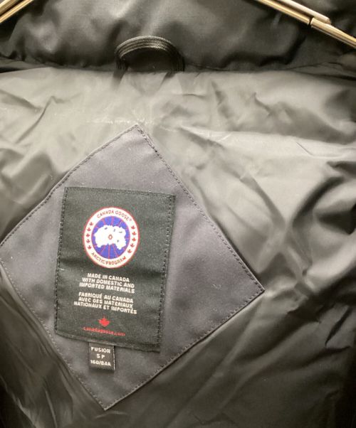 CANADA GOOSE（カナダグース）CANADA GOOSE (カナダグース) Trillium Parka Fusion Fit Heritage/トリリアムパーカー ネイビー サイズ:Sの古着・服飾アイテム
