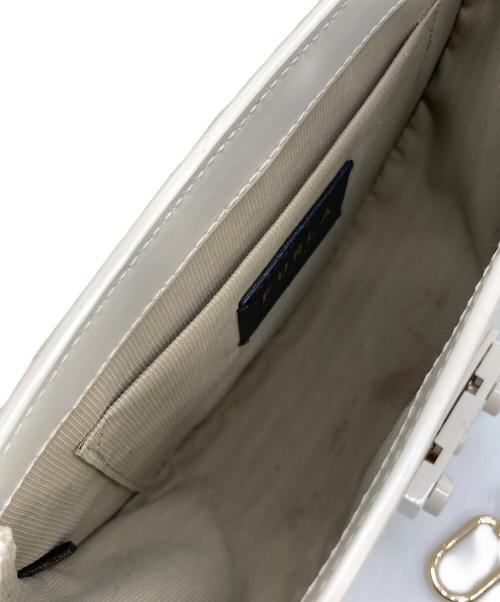 FURLA（フルラ）FURLA (フルラ) ショルダーバッグ ホワイトの古着・服飾アイテム