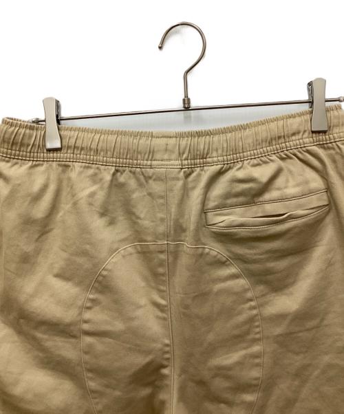 PUMA（プーマ）PUMA (プーマ) maison kitsune (メゾンキツネ) カーゴショートパンツ ベージュ サイズ:Mの古着・服飾アイテム