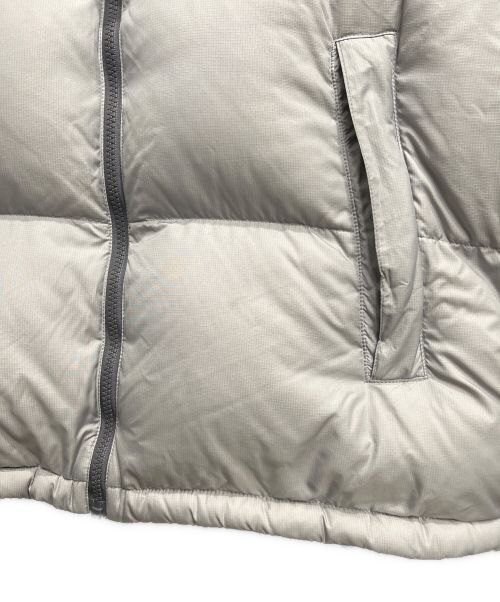THE NORTH FACE（ザ ノース フェイス）THE NORTH FACE (ザ ノース フェイス) ダウンジャケット グレー サイズ:Lの古着・服飾アイテム