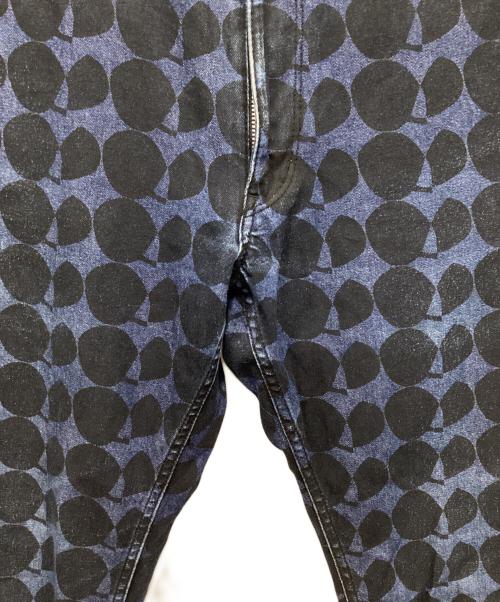 BLACK COMME des GARCONS（ブラックコムデギャルソン）BLACK COMME des GARCONS (ブラックコムデギャルソン) ドットプリントデニムパンツ インディゴ サイズ:Sの古着・服飾アイテム