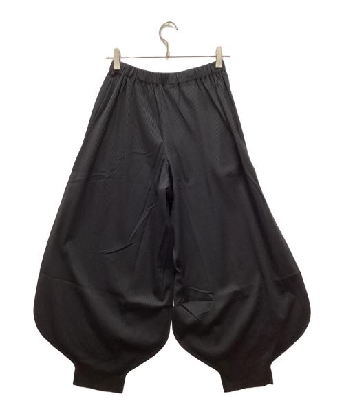 PLEATS PLEASE（プリーツプリーズ）PLEATS PLEASE (プリーツプリーズ) A-POC BOTTOMS Wide-Leg ボンタン型変形パンツ ブラック サイズ:ーの古着・服飾アイテム