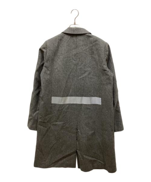 UNDERCOVER（アンダーカバー）UNDERCOVER (アンダーカバー) ウールフラノバックプリントチェスターコート グレー サイズ:2の古着・服飾アイテム